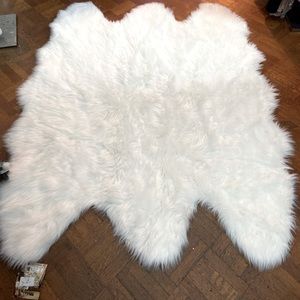 Luxe White Faux Fur Rug